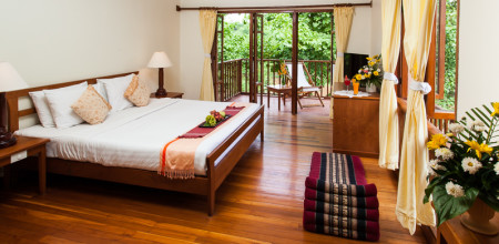 Riverhouse Resort - Deluxe SIngle/Double Room - Mae Sariang ริเวอร์เฮ้าส์รีสอร์ท - ห้องดับเบิลดีลักซ์ - แม่สะเรียง