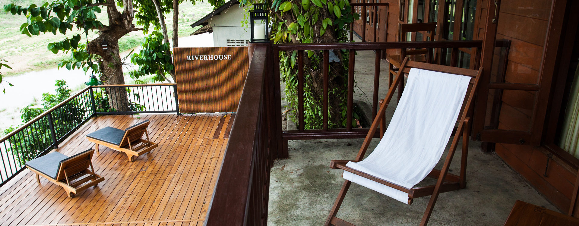 Riverhouse Hotel (The Teak House)